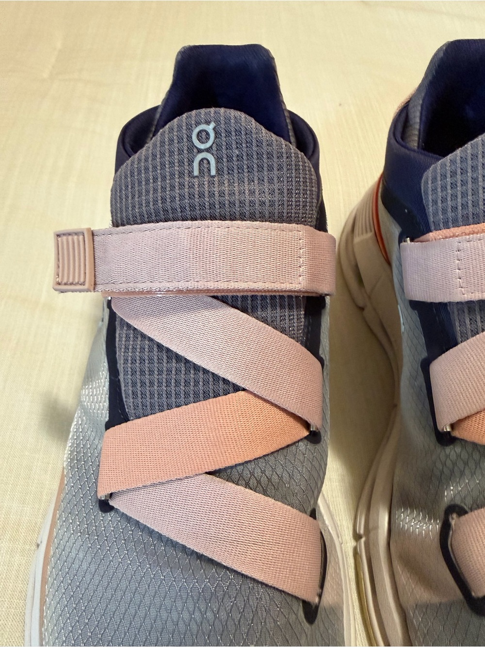 On Cloudnova Wrap Woman’s size 10 Quicksilver / Flame Colorway - Picture 2 of 15